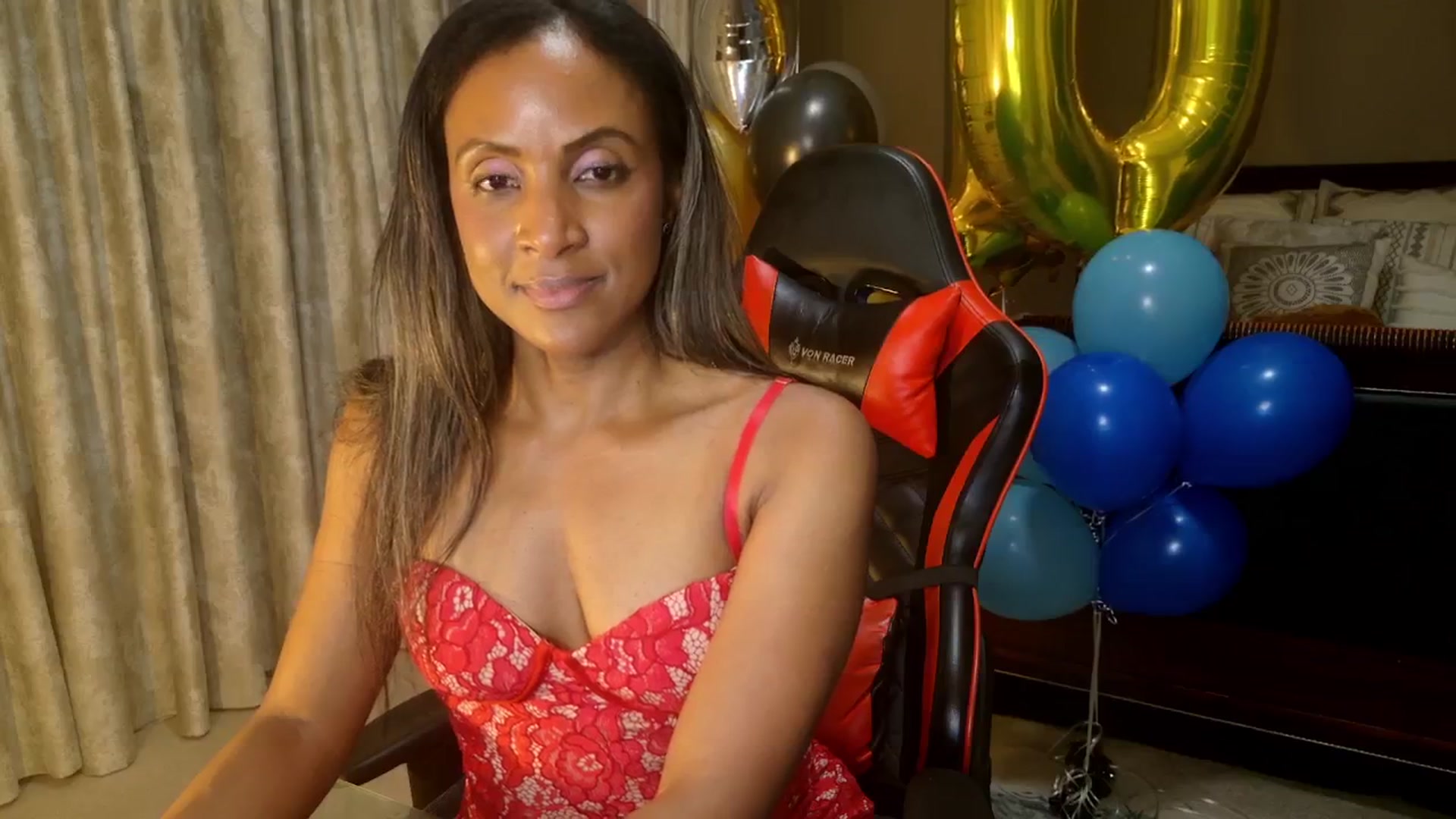 Gallery image thumbnail from MsWetsversary's myfreecams stream on, 11/23/2025, 07:03 image 13 of 20