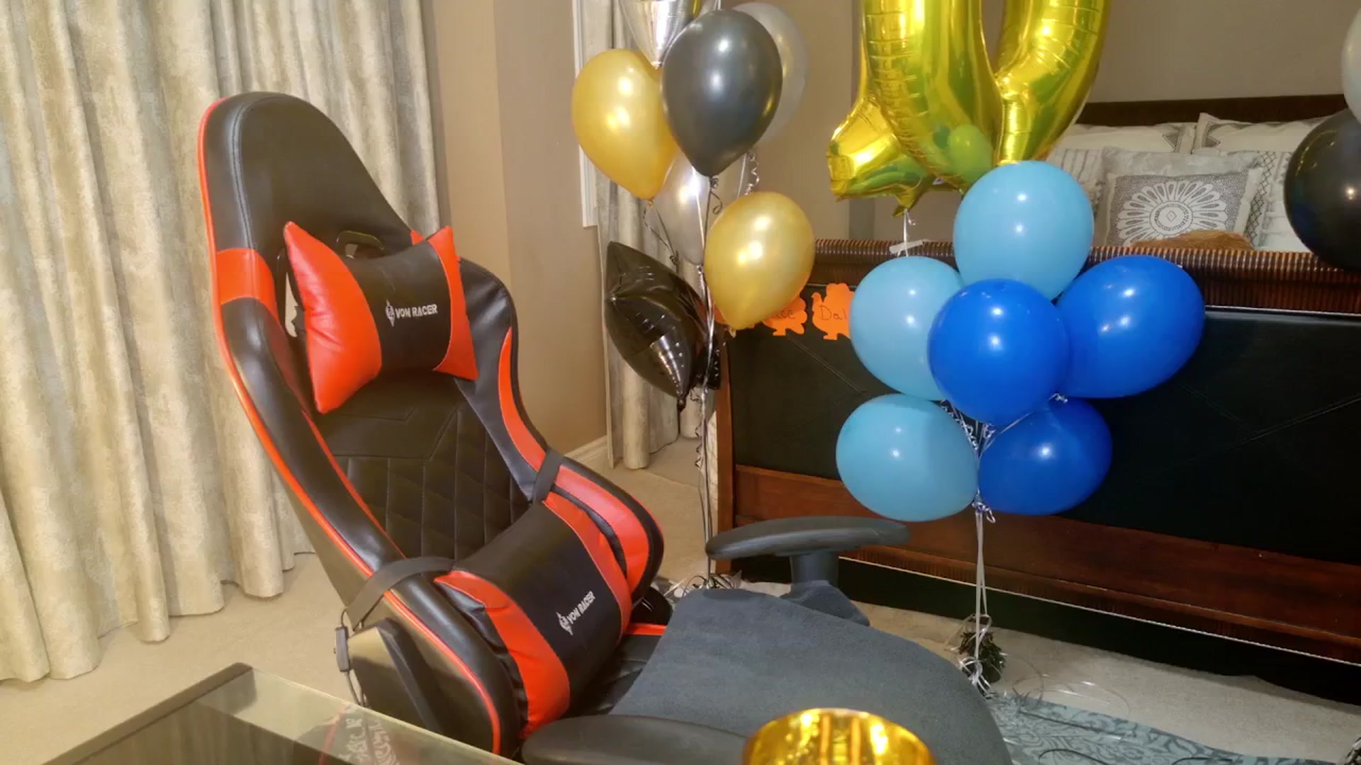 Gallery image thumbnail from MsWetsversary's myfreecams stream on, 11/23/2025, 07:51 image 13 of 20