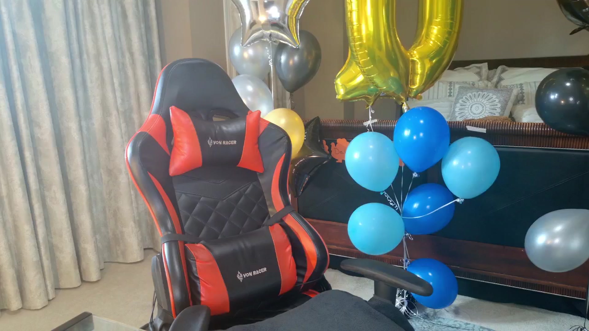 Gallery image thumbnail from MsWetsversary's myfreecams stream on, 11/23/2025, 22:36 image 6 of 20