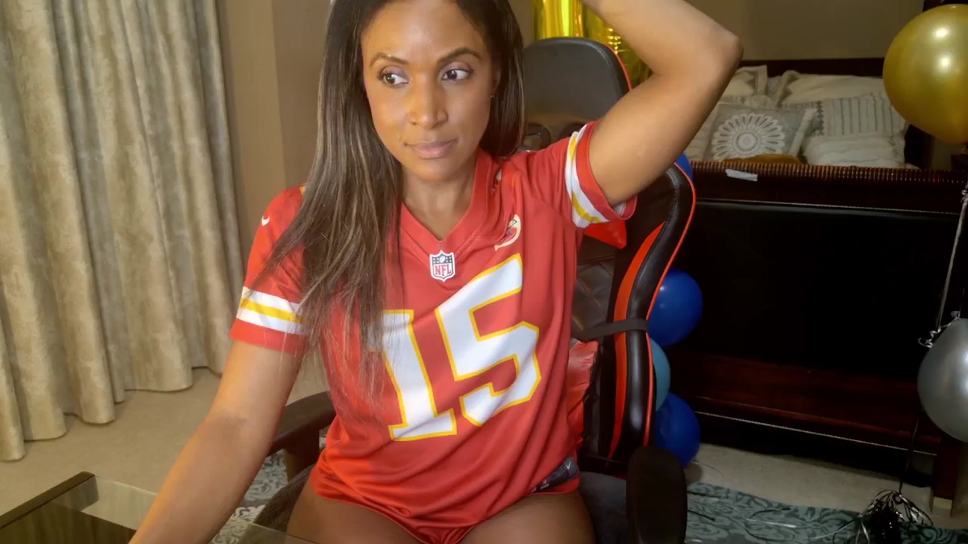 Gallery image thumbnail from MsWetsversary's myfreecams stream on, 11/23/2025, 22:36 image 18 of 20