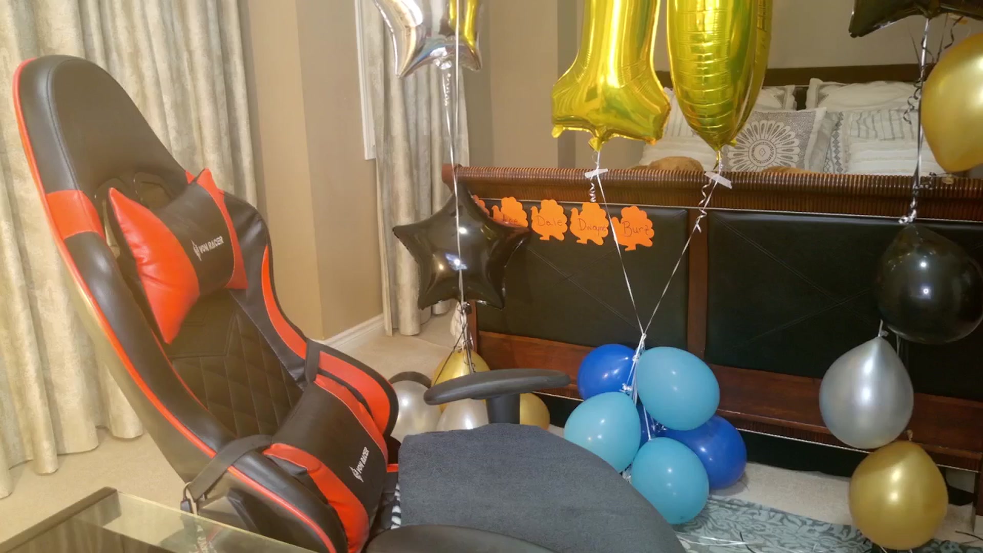 Gallery image thumbnail from MsWetsversary's myfreecams stream on, 11/26/2025, 04:28 image 16 of 20
