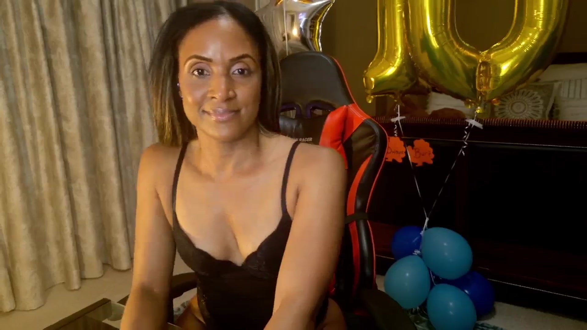 Gallery image thumbnail from MsWetsversary's myfreecams stream on, 11/27/2025, 04:09 image 13 of 20