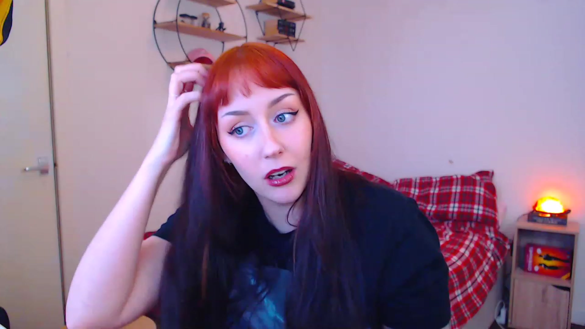 Gallery image thumbnail from MsXpertease's myfreecams stream on, 11/28/2022, 14:30 image 7 of 20