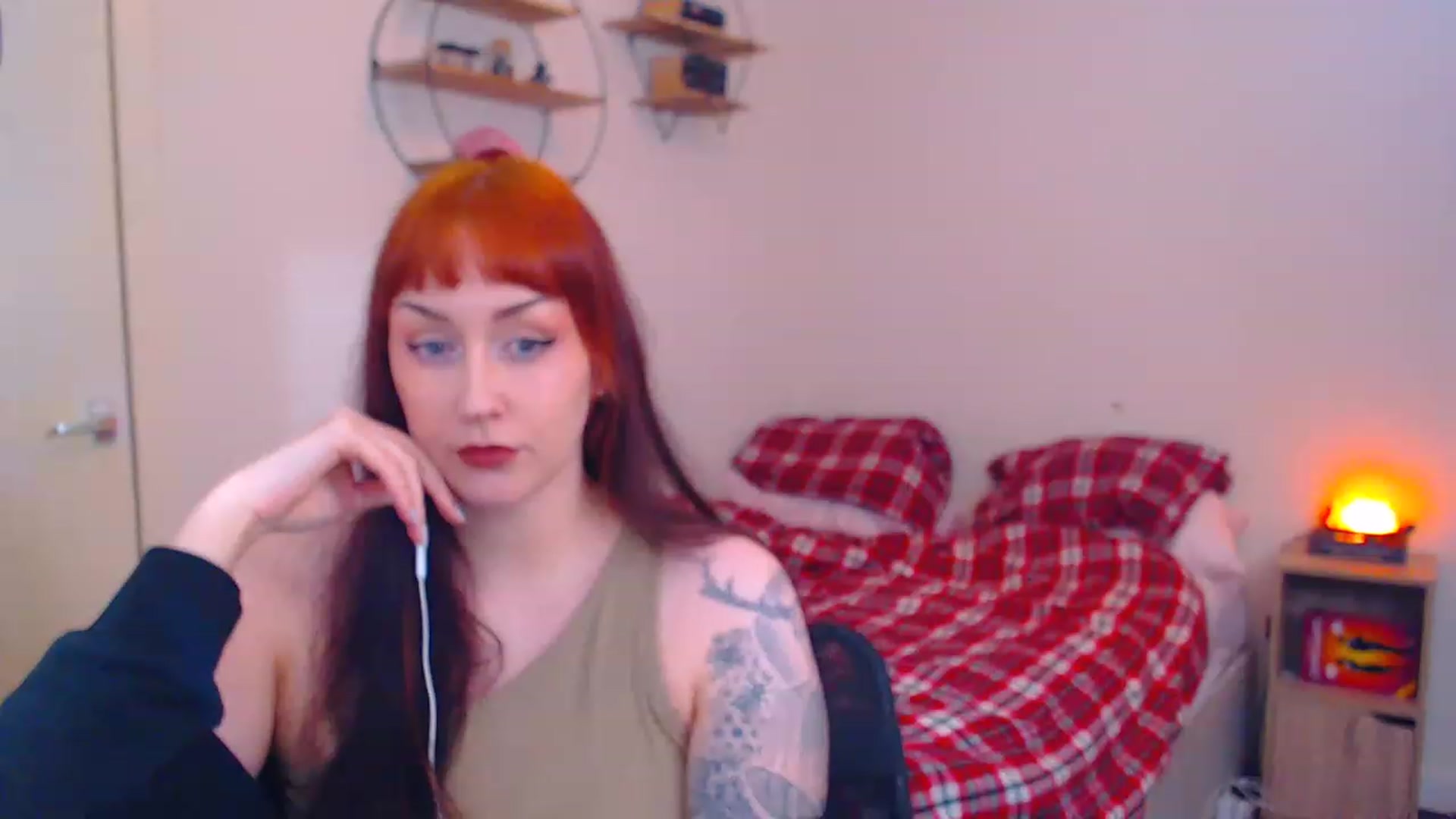 Gallery image thumbnail from MsXpertease's myfreecams stream on, 12/01/2022, 19:07 image 10 of 20