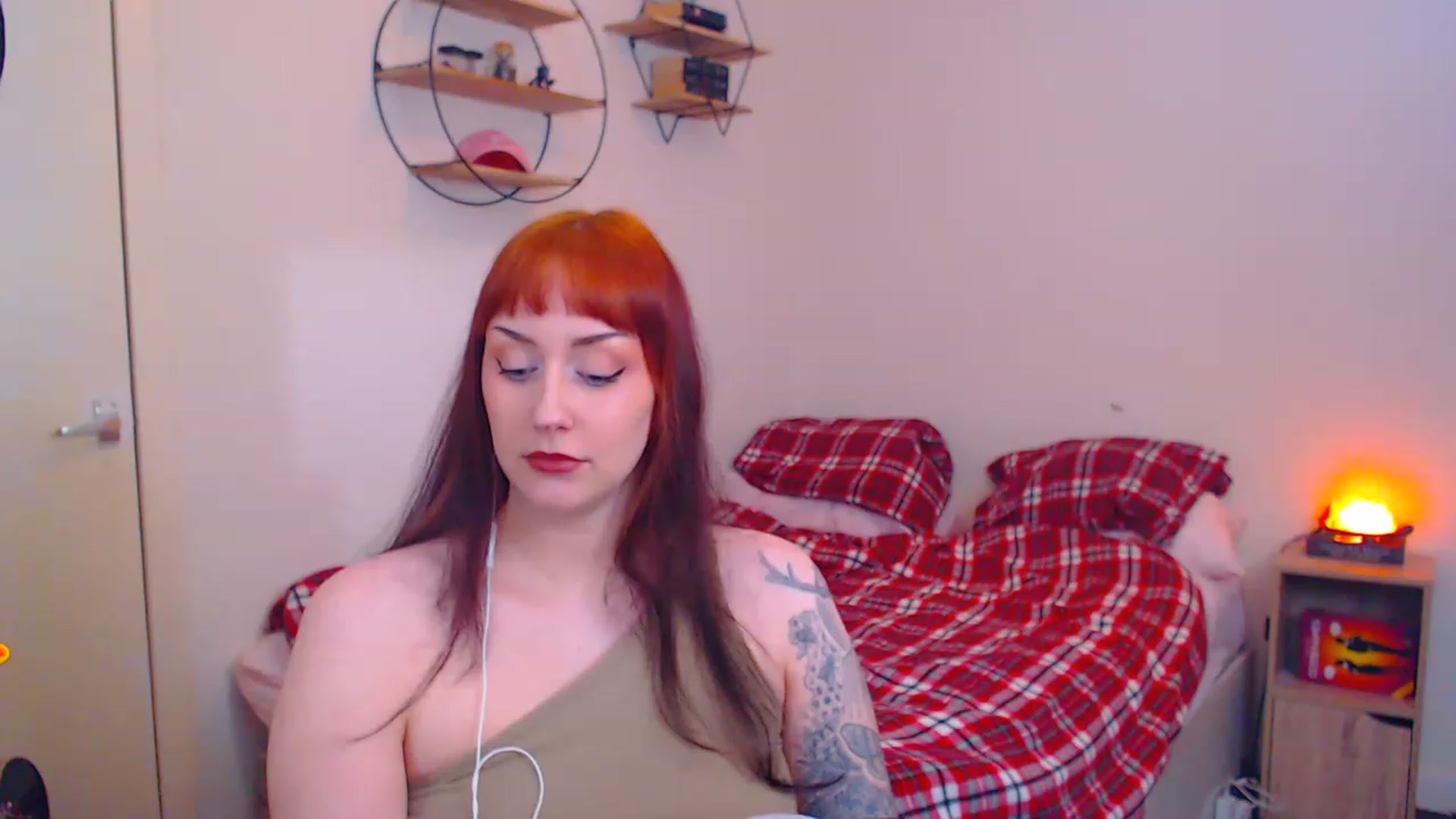 Gallery image thumbnail from MsXpertease's myfreecams stream on, 12/01/2022, 19:07 image 8 of 20