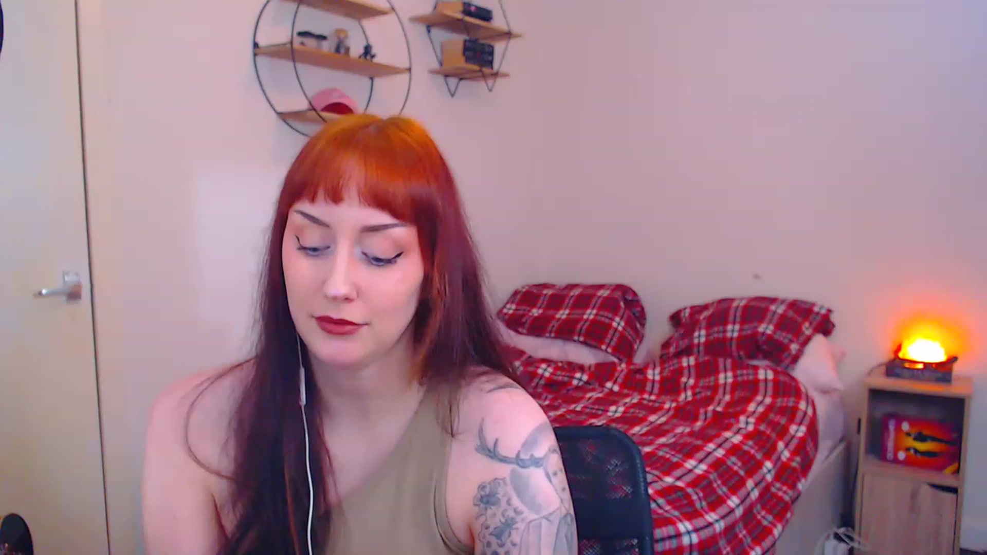 Gallery image thumbnail from MsXpertease's myfreecams stream on, 12/01/2022, 19:07 image 11 of 20