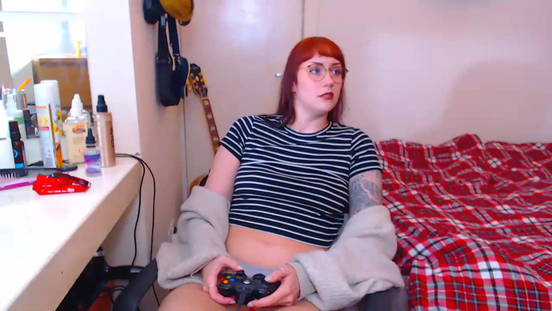 Gallery image thumbnail from MsXpertease's myfreecams stream on, 12/05/2022, 20:17 image 10 of 20