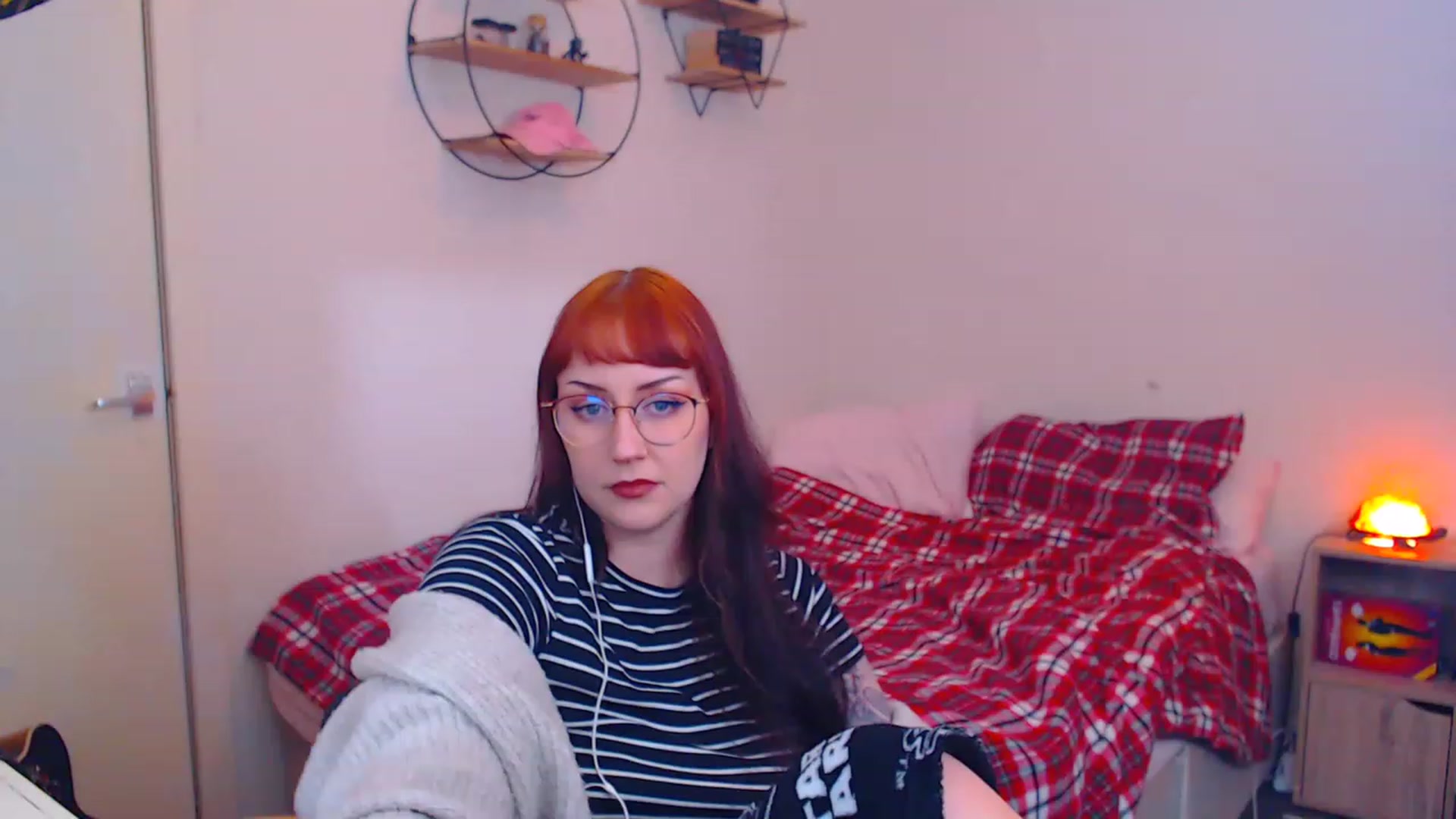 Gallery image thumbnail from MsXpertease's myfreecams stream on, 12/05/2022, 20:17 image 1 of 20