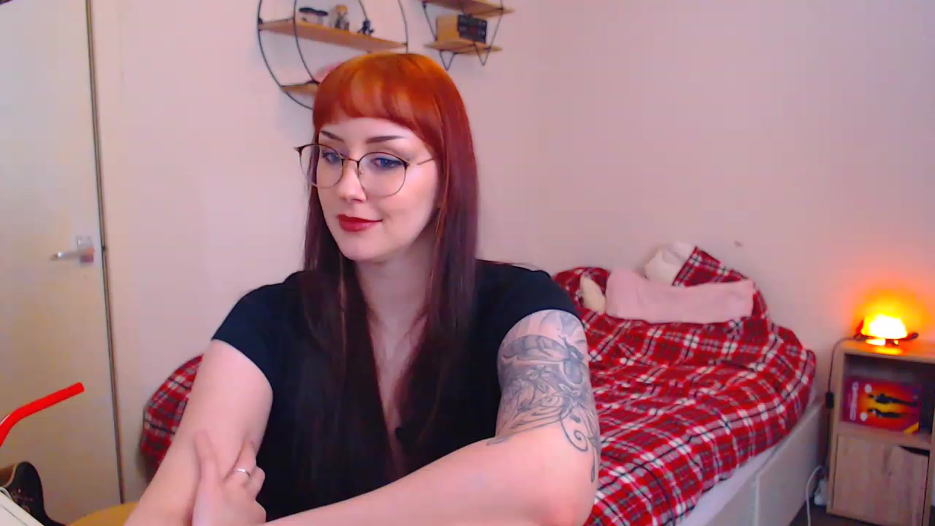 Gallery image thumbnail from MsXpertease's myfreecams stream on, 12/06/2022, 19:56 image 9 of 20
