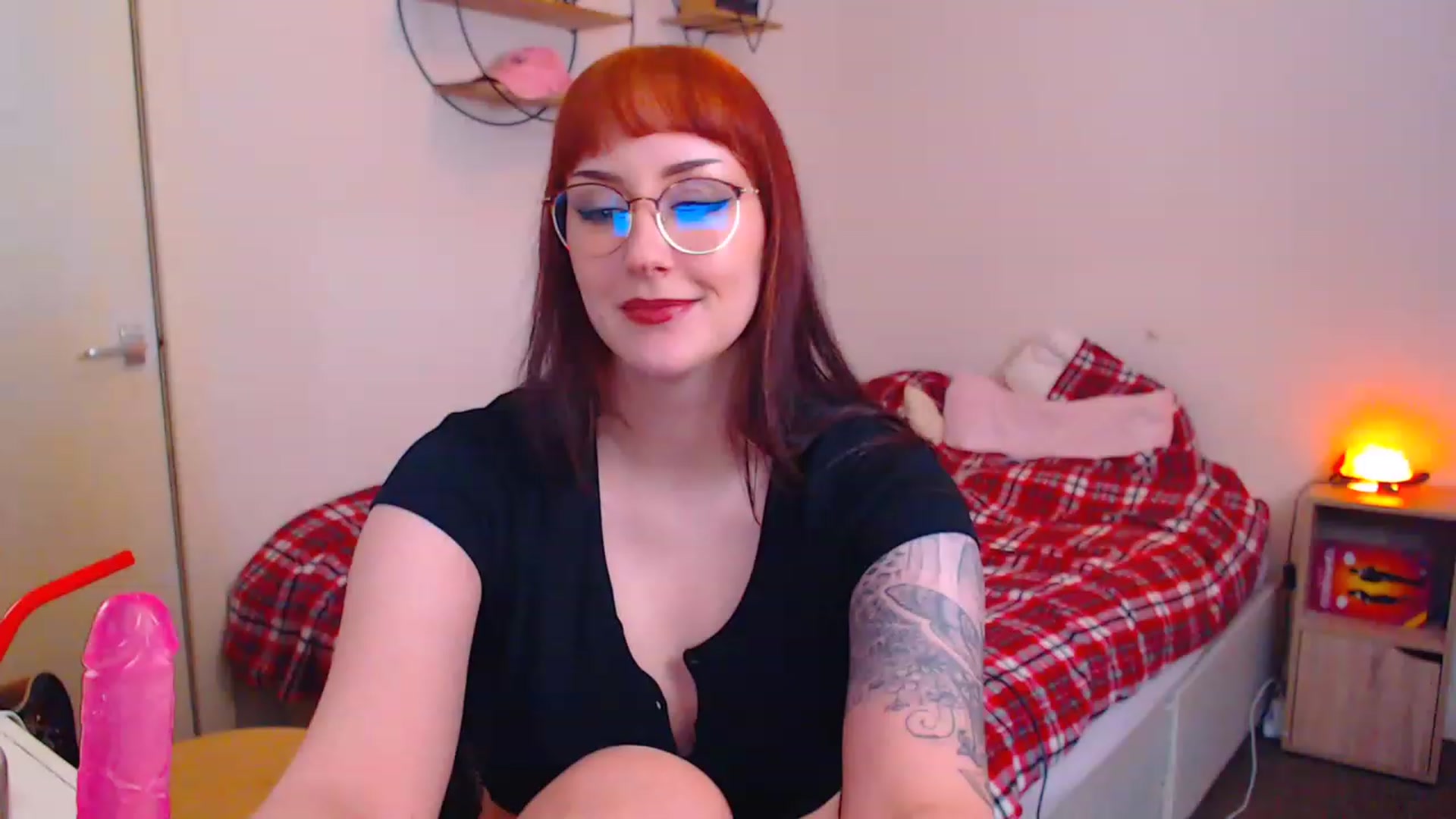 Gallery image thumbnail from MsXpertease's myfreecams stream on, 12/06/2022, 19:56 image 11 of 20