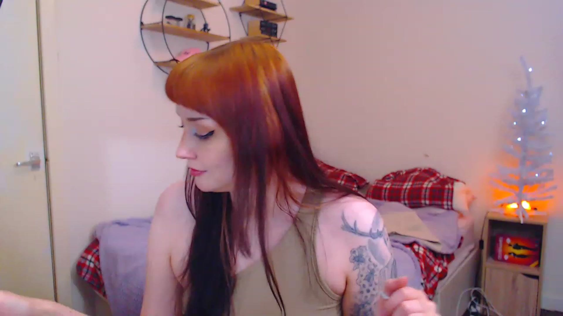 Gallery image thumbnail from MsXpertease's myfreecams stream on, 12/18/2022, 10:20 image 15 of 20