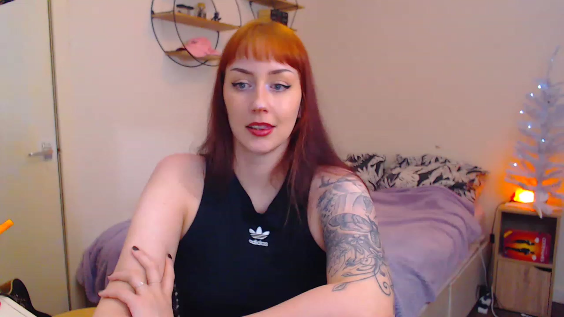 Gallery image thumbnail from MsXpertease's myfreecams stream on, 12/29/2022, 17:28 image 3 of 20