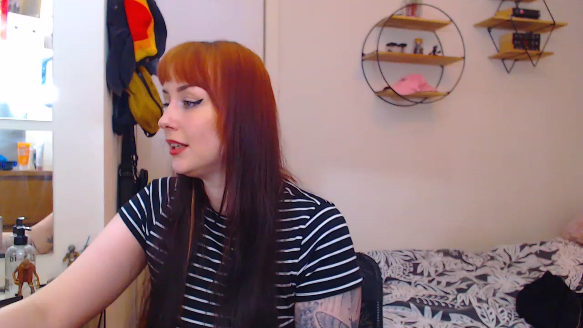 Gallery image thumbnail from MsXpertease's myfreecams stream on, 01/03/2023, 21:56 image 12 of 20