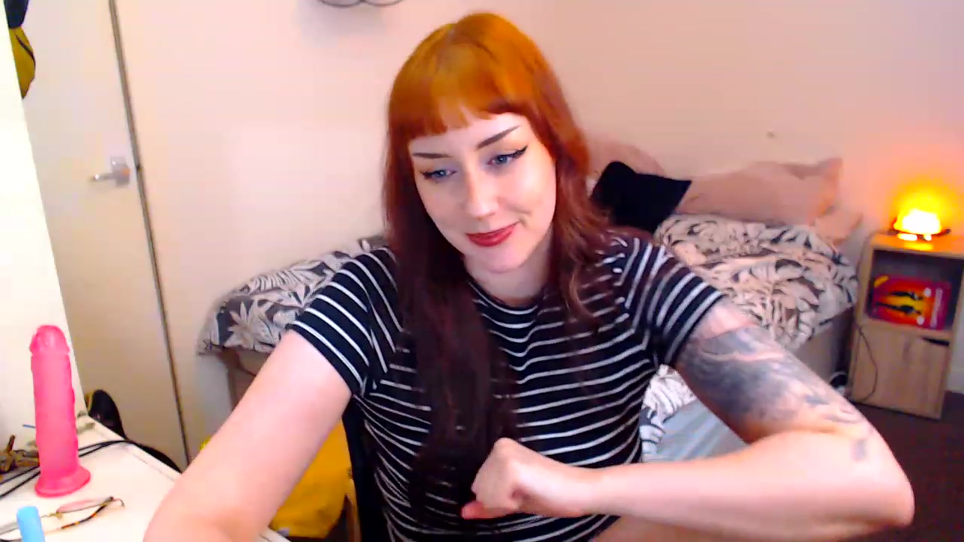Gallery image thumbnail from MsXpertease's myfreecams stream on, 01/15/2023, 10:15 image 18 of 20
