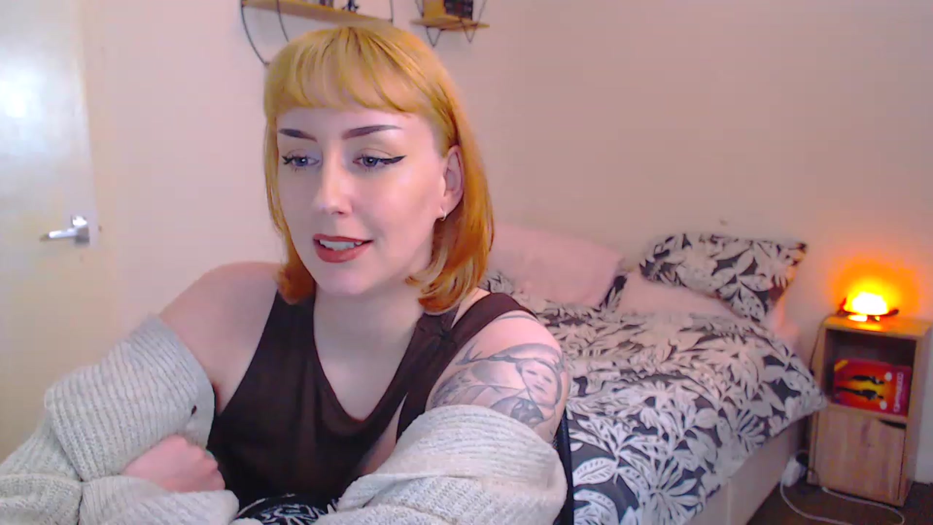 Gallery image thumbnail from MsXpertease's myfreecams stream on, 03/10/2023, 10:36 image 8 of 20