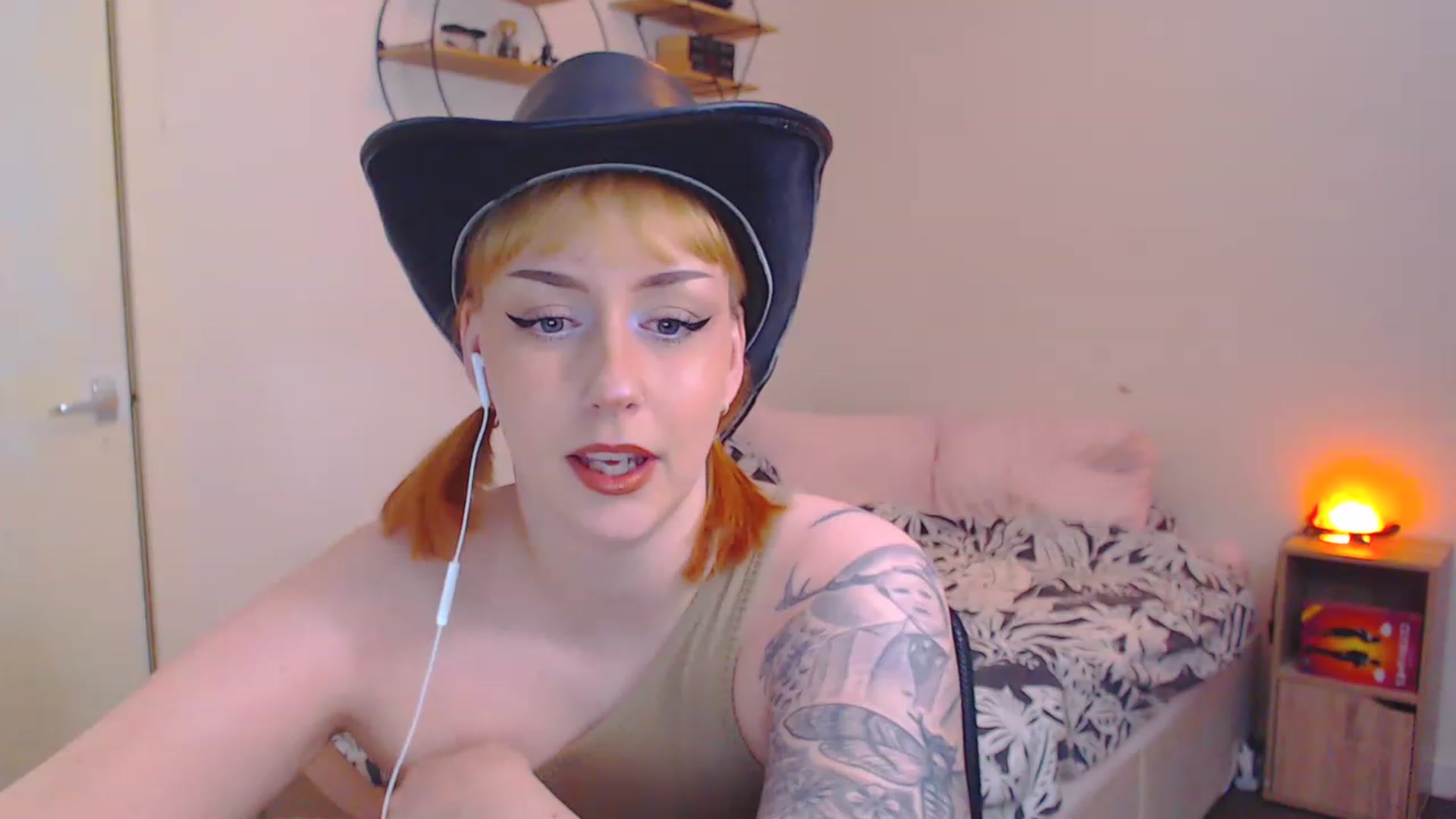 Gallery image thumbnail from MsXpertease's myfreecams stream on, 03/11/2023, 09:30 image 19 of 20