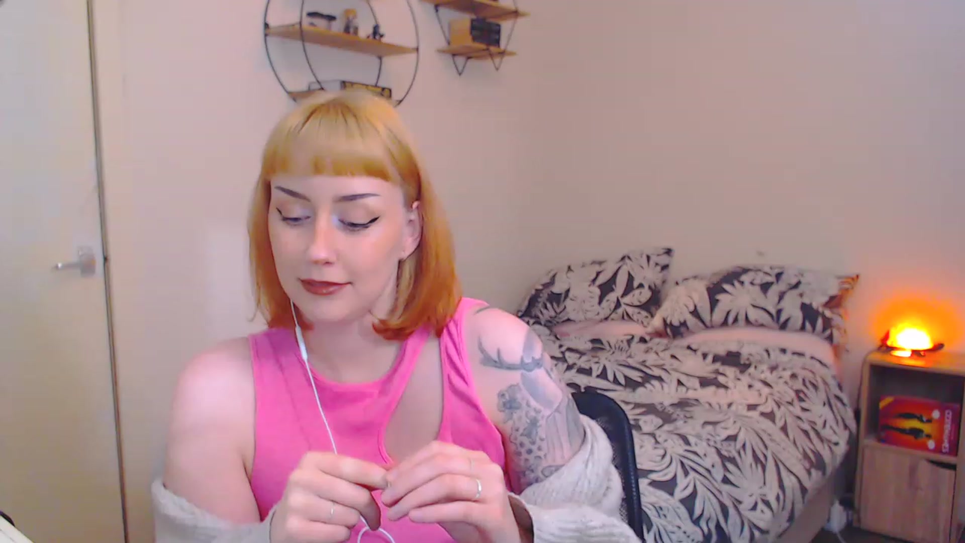 Gallery image thumbnail from MsXpertease's myfreecams stream on, 03/13/2023, 07:42 image 3 of 20
