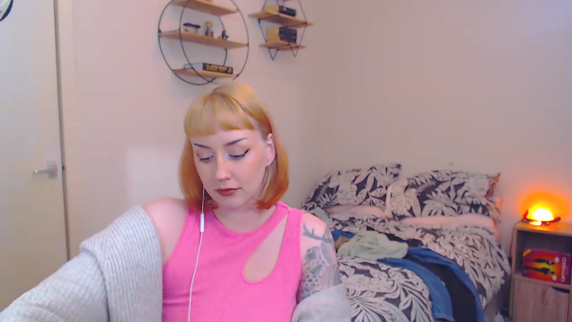 Gallery image thumbnail from MsXpertease's myfreecams stream on, 03/13/2023, 12:03 image 5 of 20