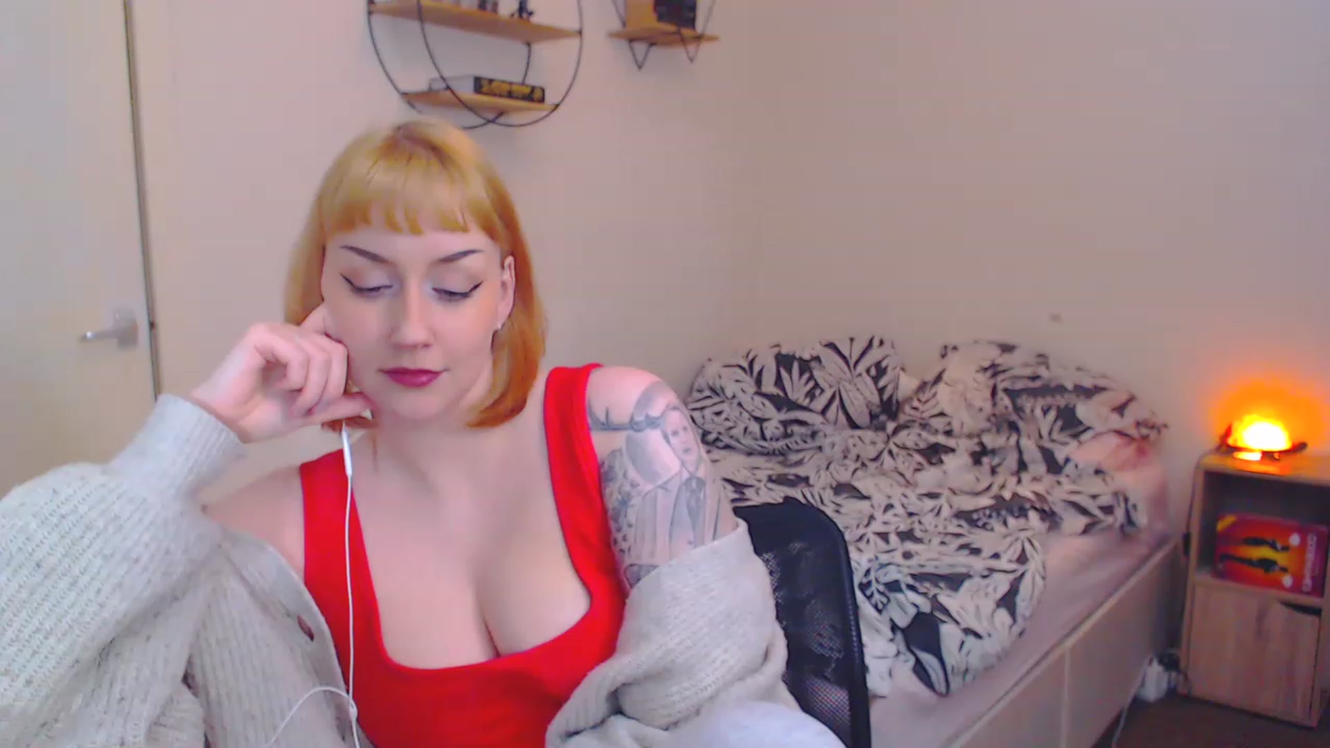 Gallery image thumbnail from MsXpertease's myfreecams stream on, 03/14/2023, 15:13 image 8 of 20