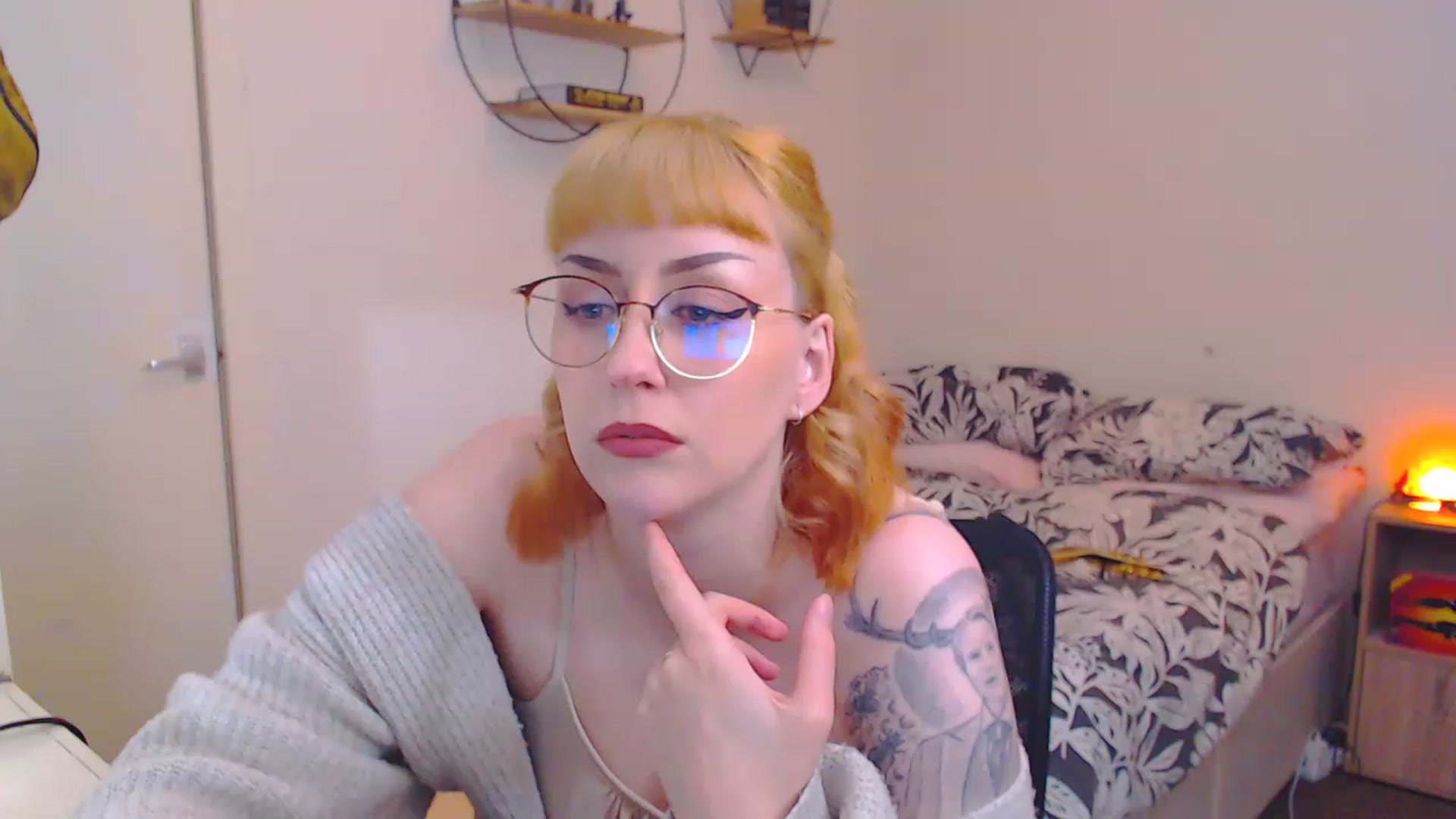 Gallery image thumbnail from MsXpertease's myfreecams stream on, 03/15/2023, 10:37 image 9 of 20