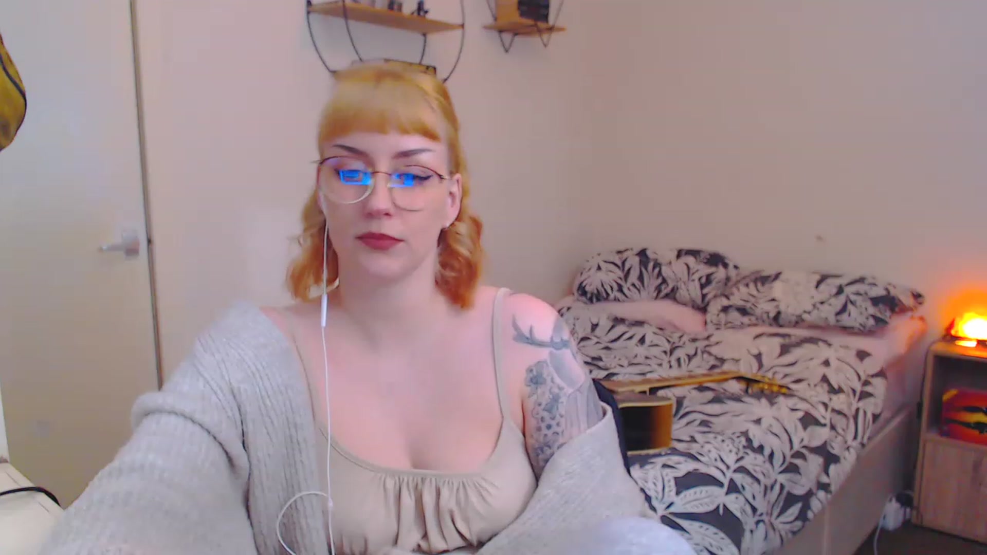 Gallery image thumbnail from MsXpertease's myfreecams stream on, 03/15/2023, 10:37 image 6 of 20