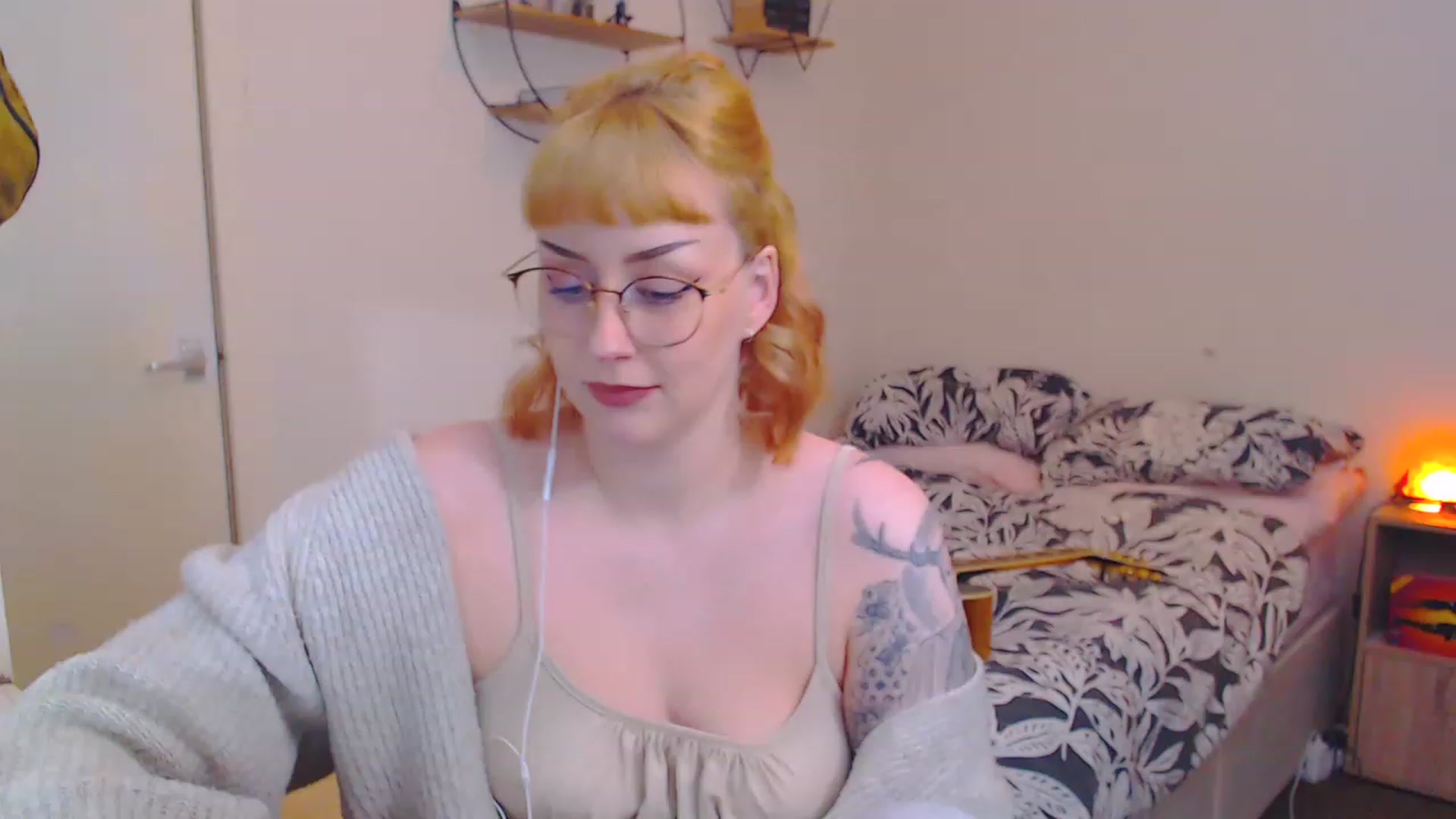 Gallery image thumbnail from MsXpertease's myfreecams stream on, 03/15/2023, 10:37 image 5 of 20