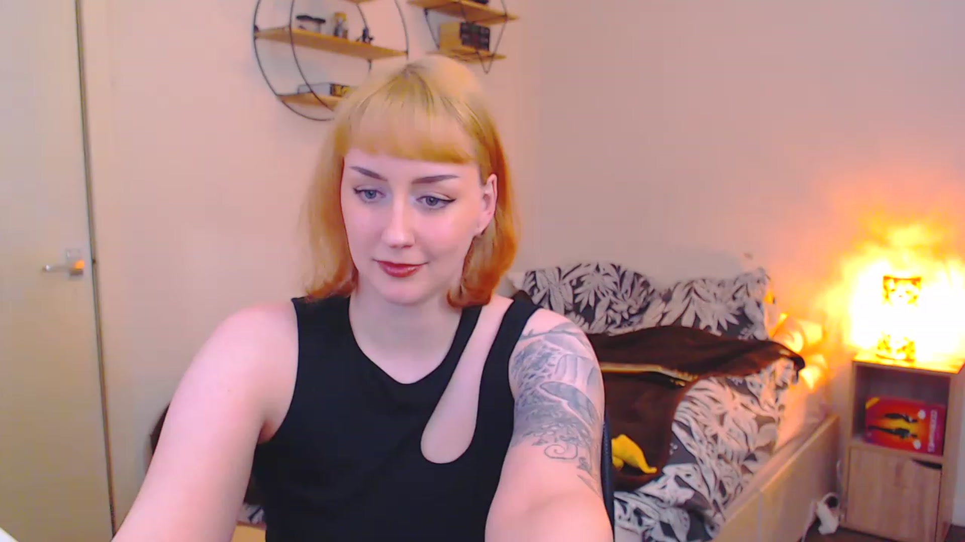 Gallery image thumbnail from MsXpertease's myfreecams stream on, 03/18/2023, 18:28 image 6 of 20