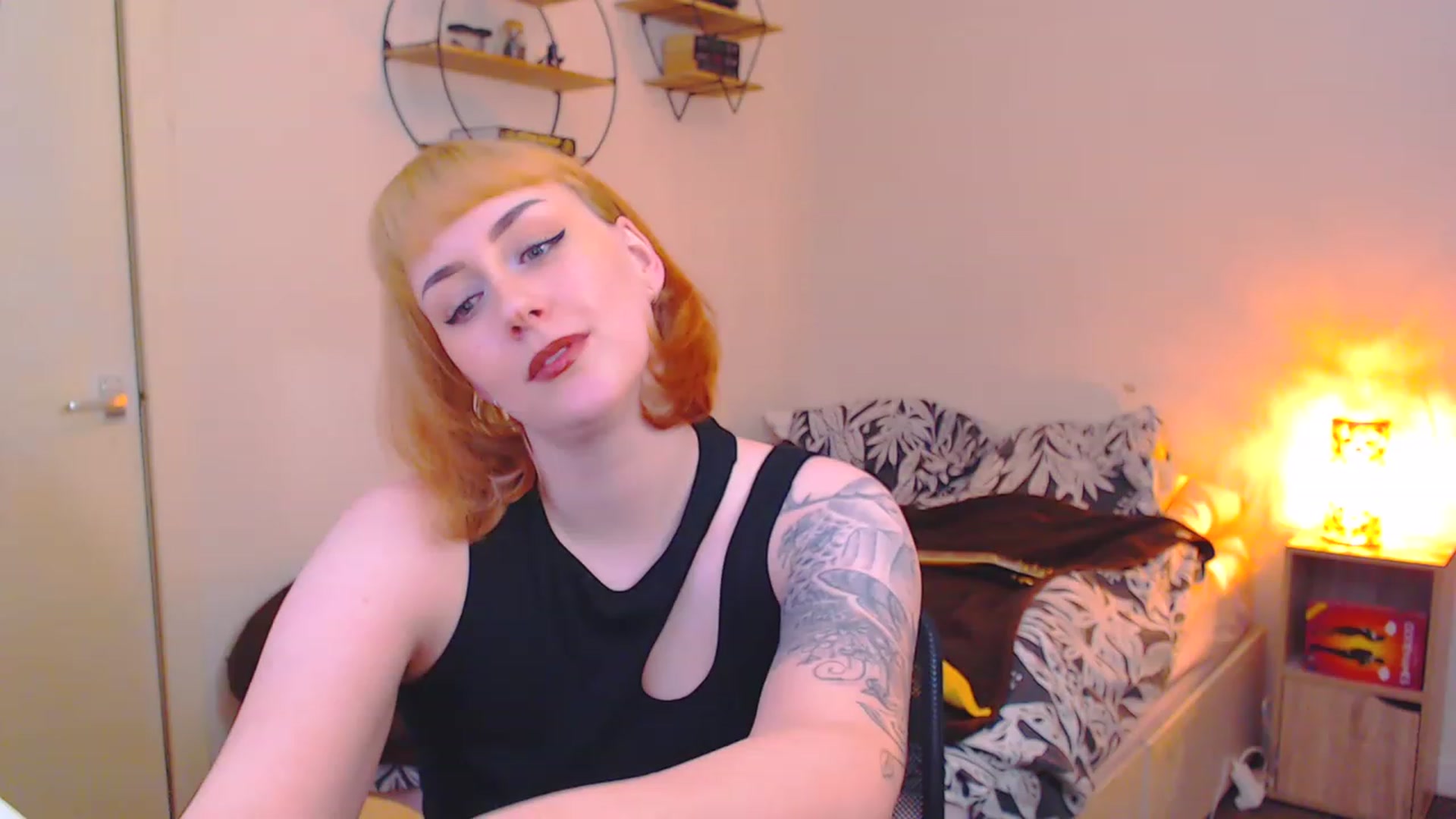 Gallery image thumbnail from MsXpertease's myfreecams stream on, 03/18/2023, 18:28 image 7 of 20