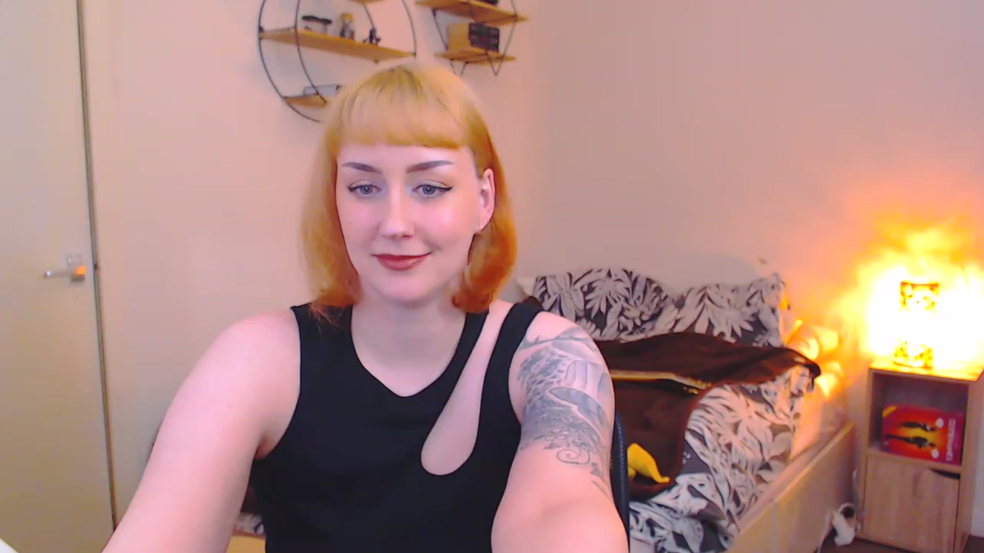 Gallery image thumbnail from MsXpertease's myfreecams stream on, 03/18/2023, 18:28 image 2 of 20