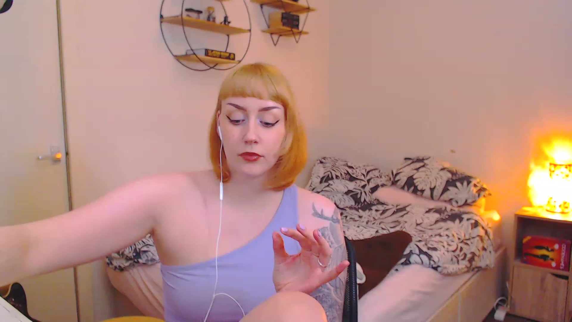 Gallery image thumbnail from MsXpertease's myfreecams stream on, 03/19/2023, 17:56 image 18 of 20