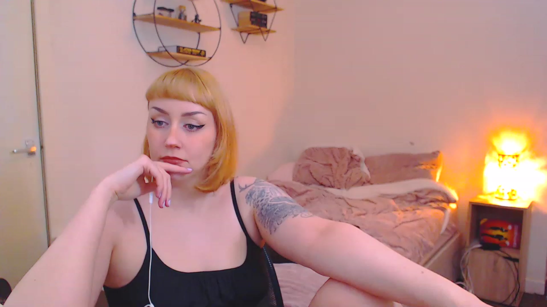 Gallery image thumbnail from MsXpertease's myfreecams stream on, 03/20/2023, 20:01 image 17 of 20