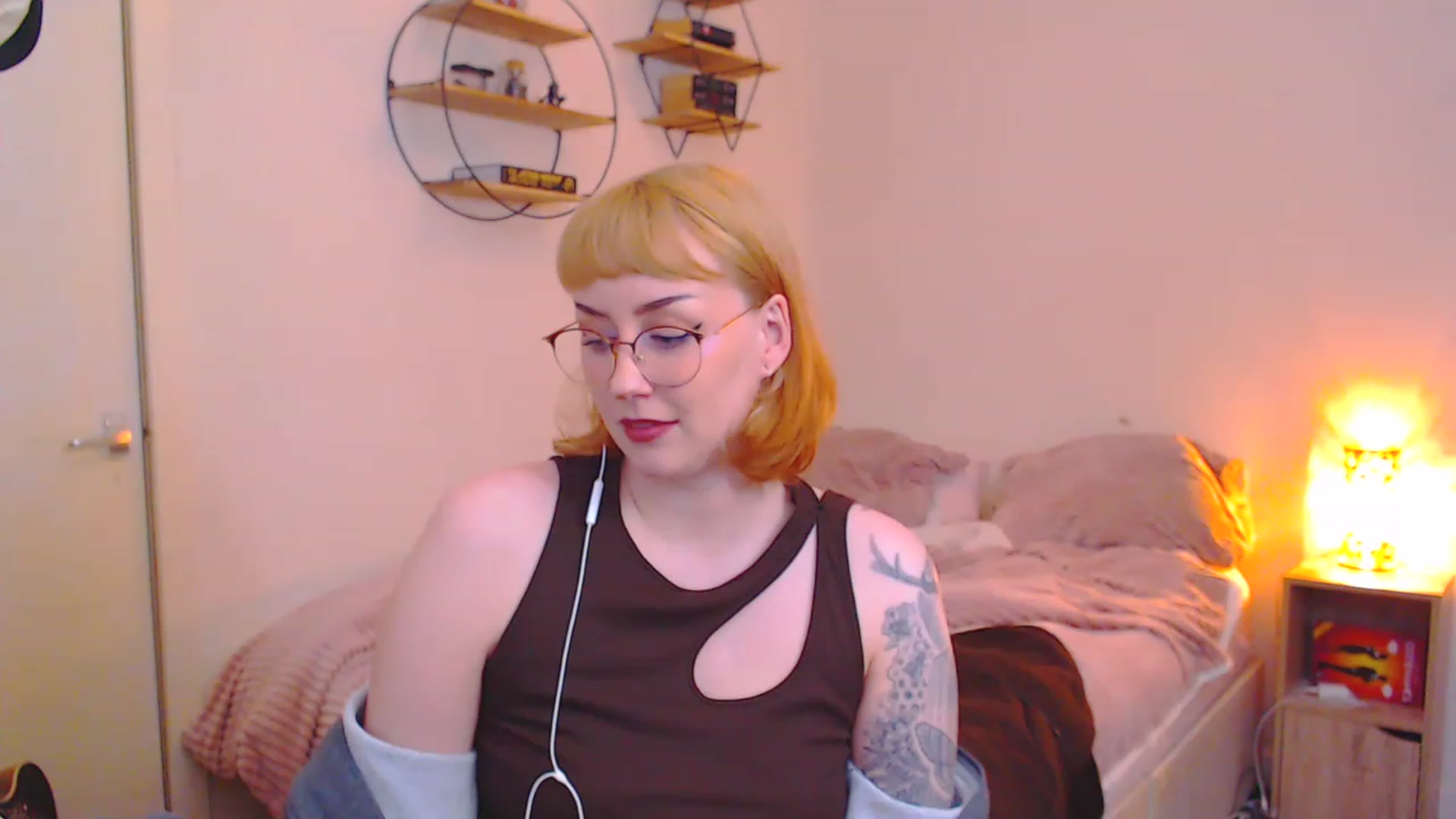 Gallery image thumbnail from MsXpertease's myfreecams stream on, 03/22/2023, 16:01 image 19 of 20