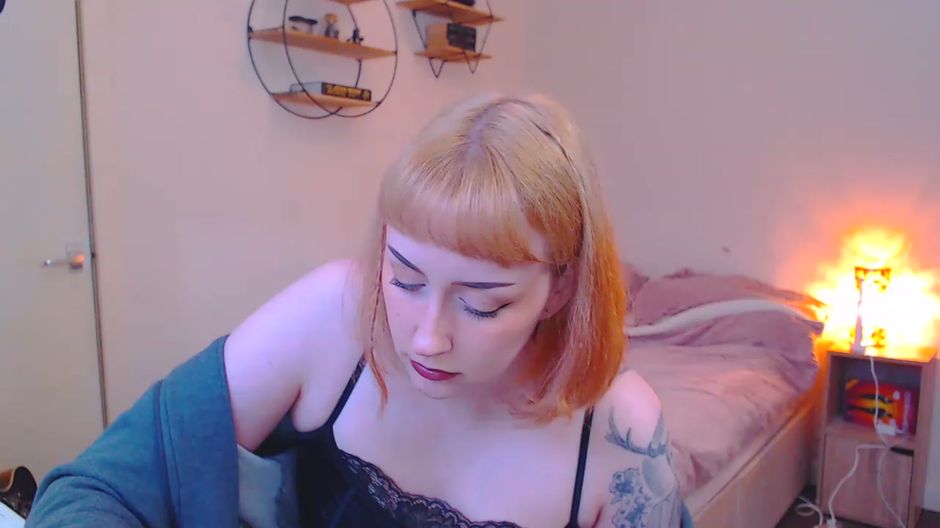 Gallery image thumbnail from MsXpertease's myfreecams stream on, 03/23/2023, 18:19 image 11 of 20