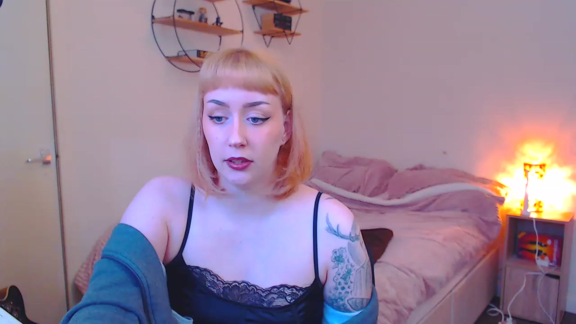 Gallery image thumbnail from MsXpertease's myfreecams stream on, 03/23/2023, 18:19 image 9 of 20