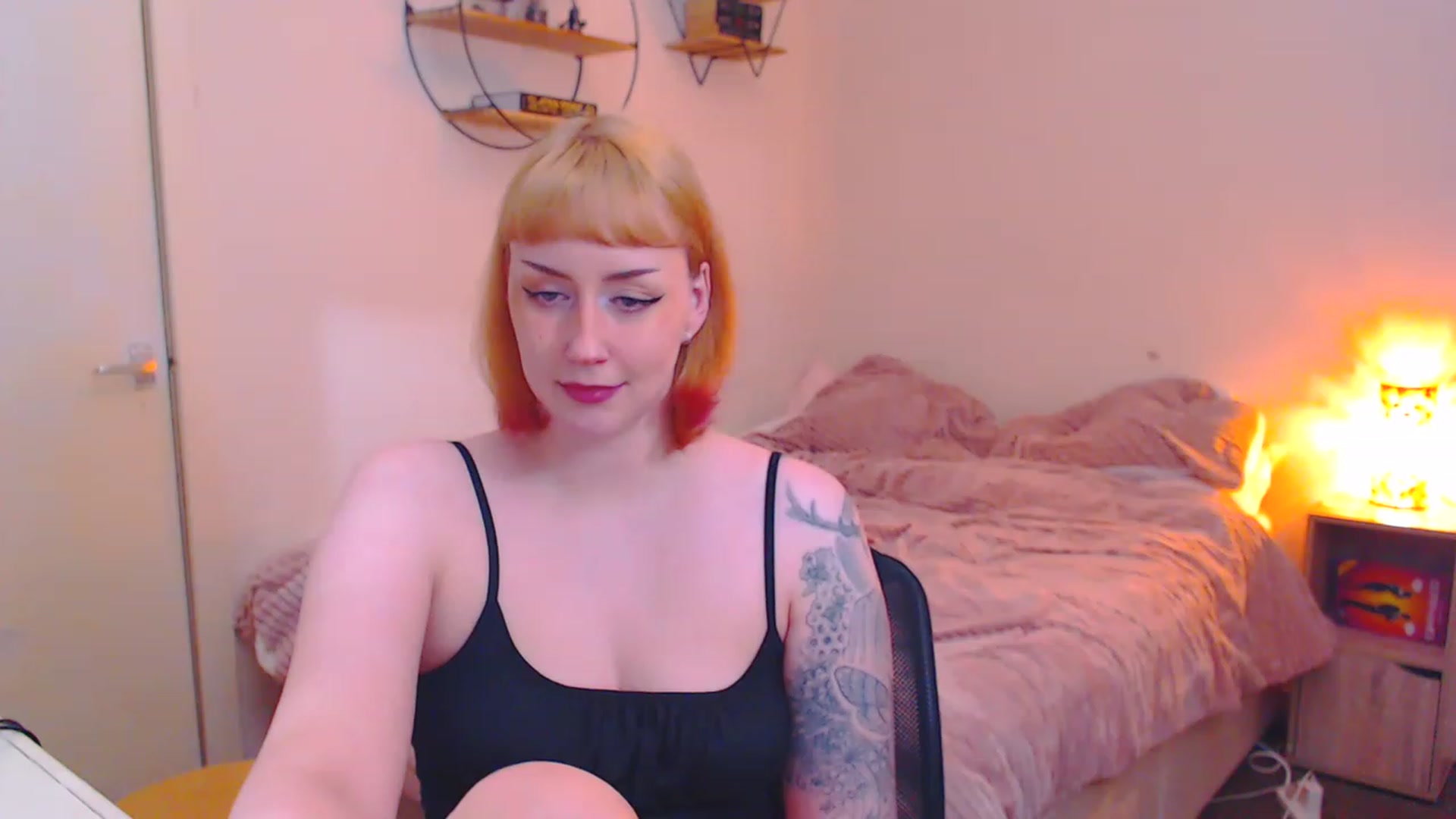 Gallery image thumbnail from MsXpertease's myfreecams stream on, 03/27/2023, 03:33 image 16 of 20