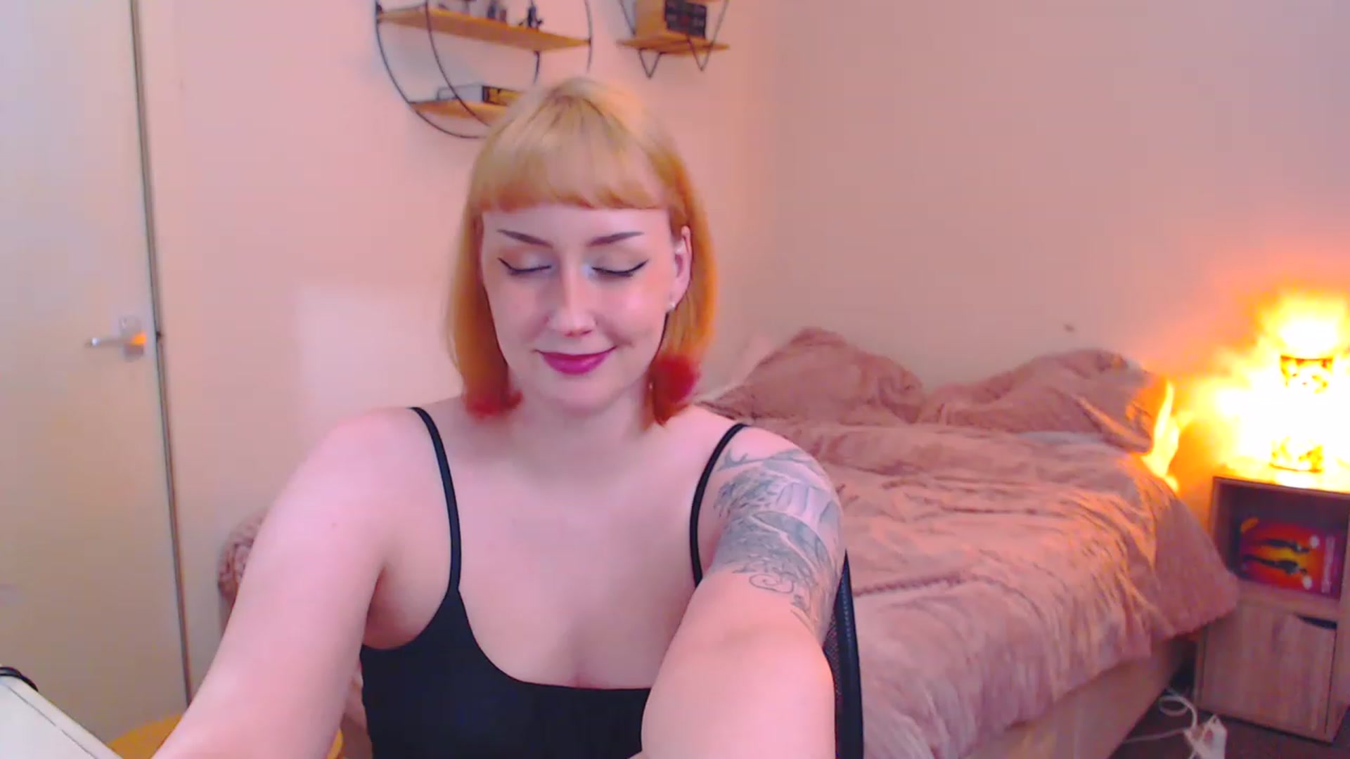 Gallery image thumbnail from MsXpertease's myfreecams stream on, 03/27/2023, 03:33 image 17 of 20