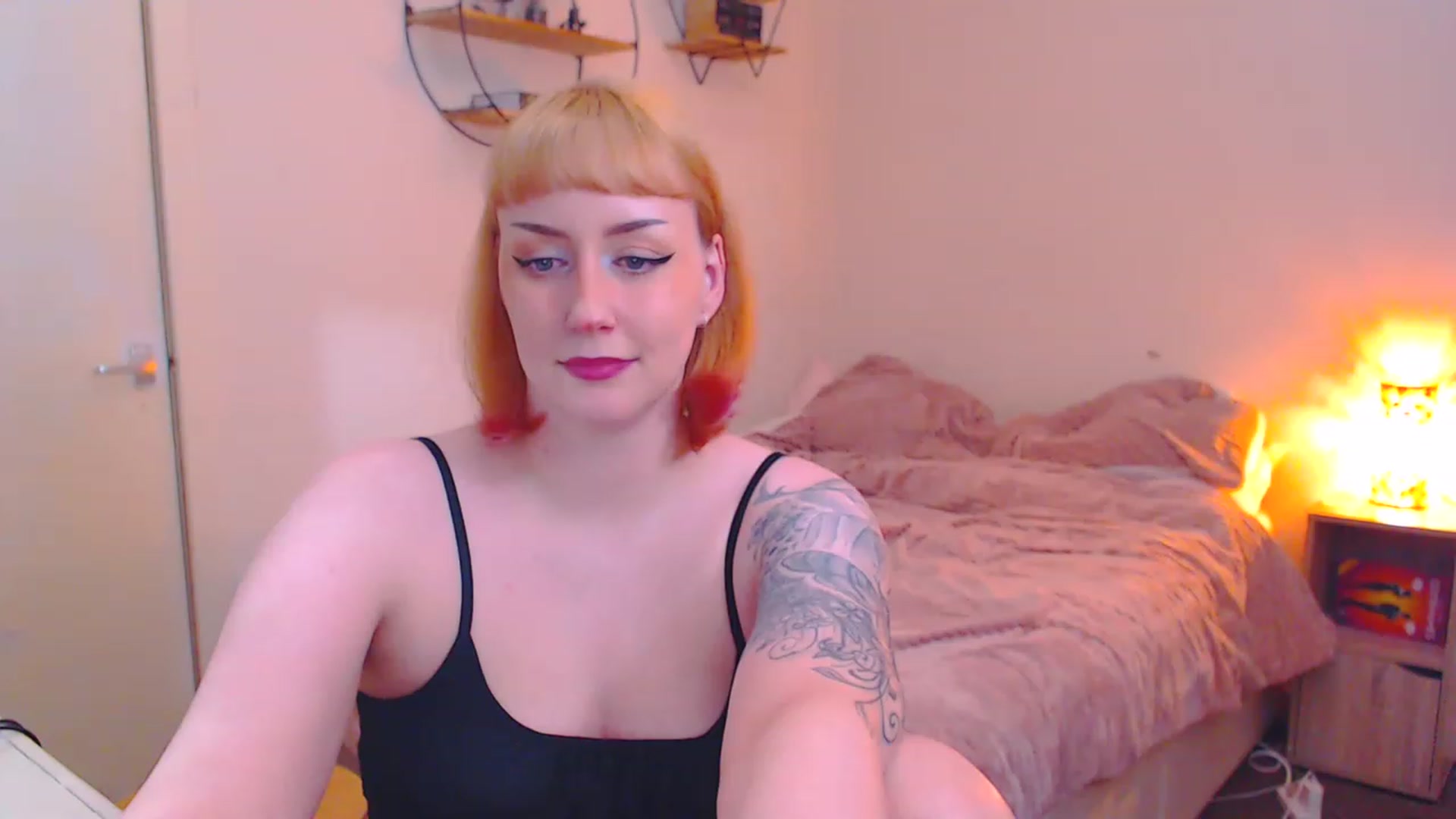 Gallery image thumbnail from MsXpertease's myfreecams stream on, 03/27/2023, 03:33 image 19 of 20