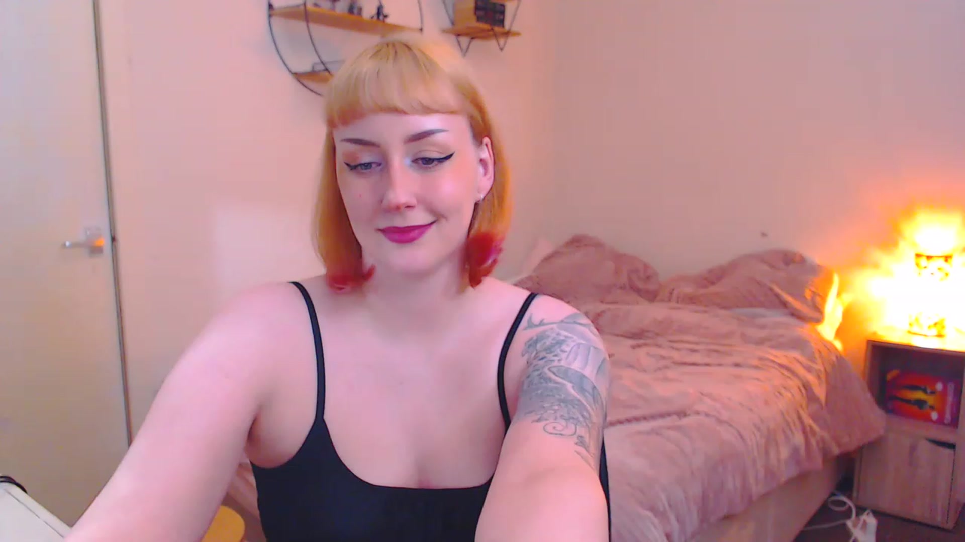 Gallery image thumbnail from MsXpertease's myfreecams stream on, 03/27/2023, 03:33 image 10 of 20