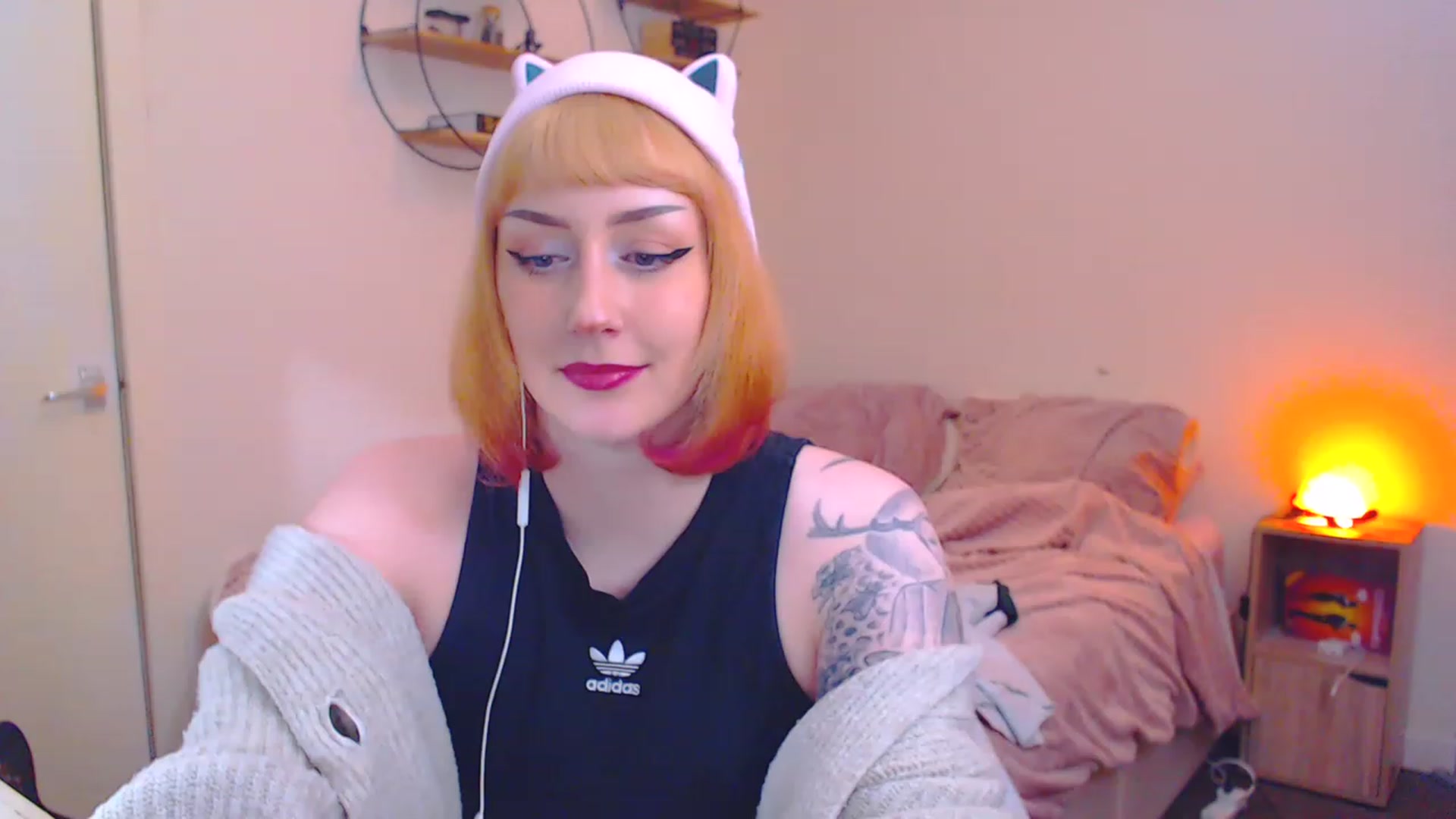 Gallery image thumbnail from MsXpertease's myfreecams stream on, 03/31/2023, 01:27 image 3 of 20