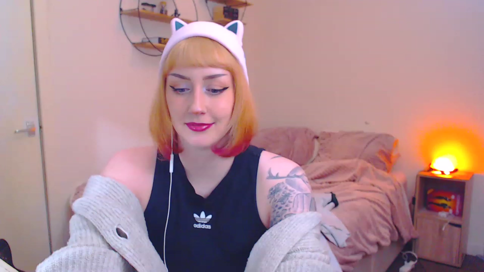 Gallery image thumbnail from MsXpertease's myfreecams stream on, 03/31/2023, 01:27 image 4 of 20