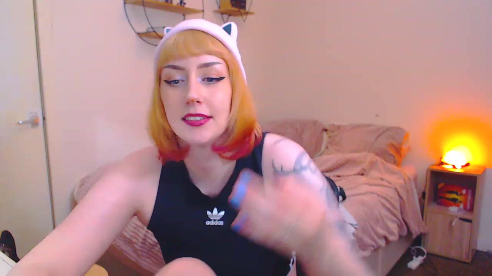 Gallery image thumbnail from MsXpertease's myfreecams stream on, 03/31/2023, 01:27 image 15 of 20
