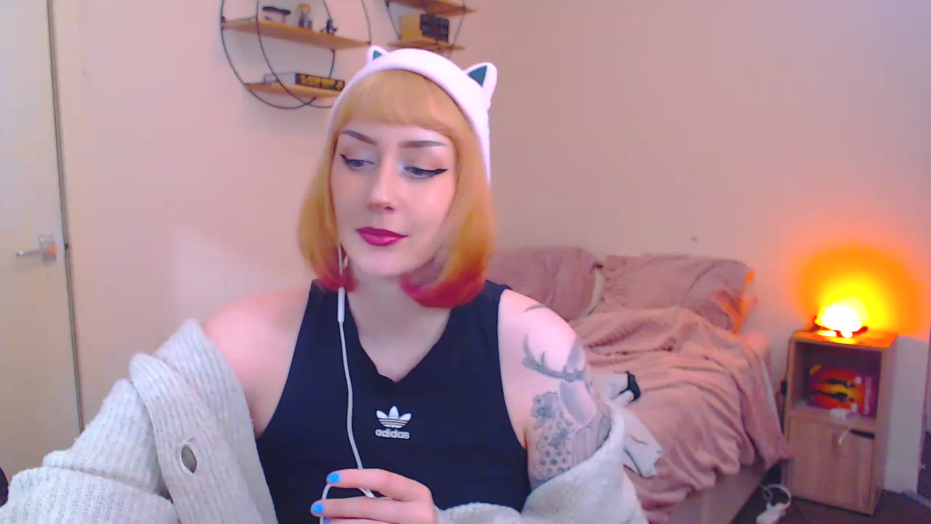 Gallery image thumbnail from MsXpertease's myfreecams stream on, 03/31/2023, 01:27 image 7 of 20