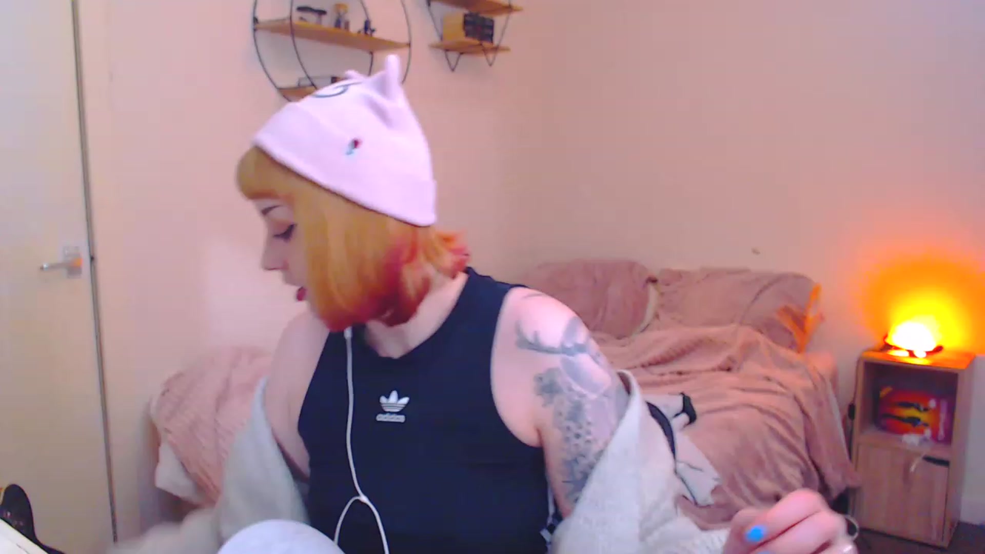 Gallery image thumbnail from MsXpertease's myfreecams stream on, 03/31/2023, 01:27 image 2 of 20