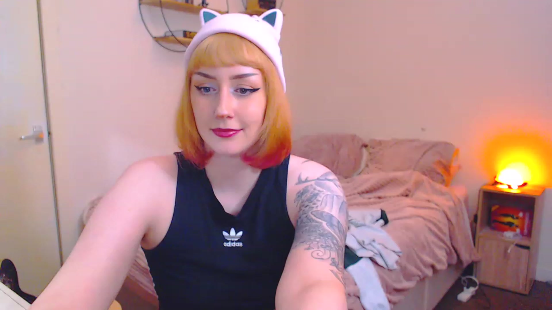 Gallery image thumbnail from MsXpertease's myfreecams stream on, 03/31/2023, 01:27 image 16 of 20