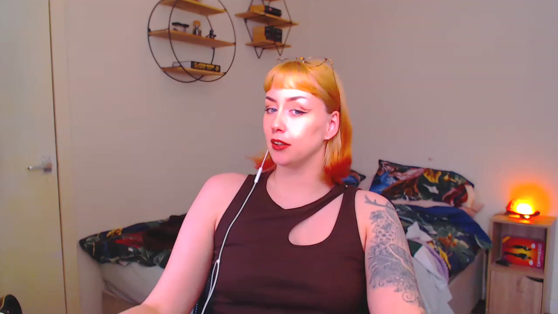 Gallery image thumbnail from MsXpertease's myfreecams stream on, 04/06/2023, 10:16 image 5 of 20