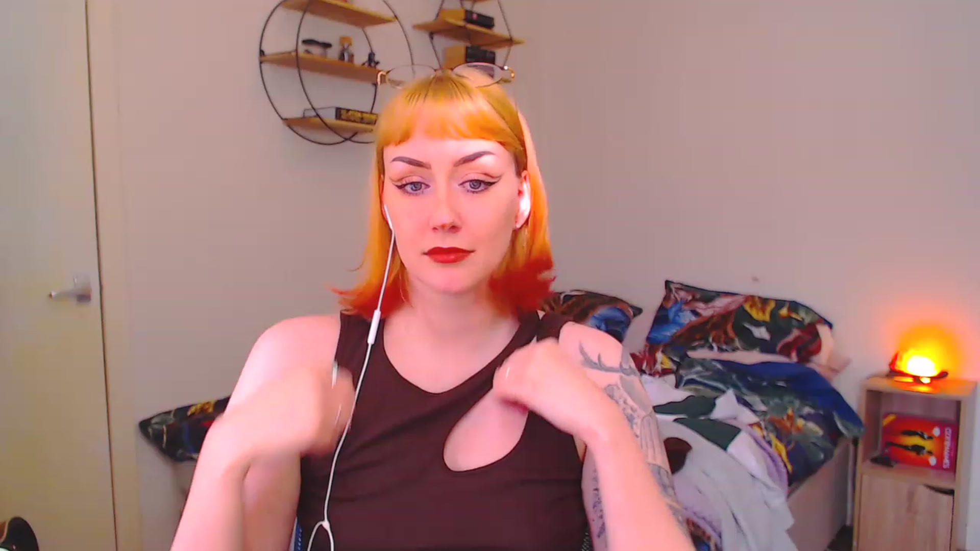 Gallery image thumbnail from MsXpertease's myfreecams stream on, 04/06/2023, 10:16 image 4 of 20