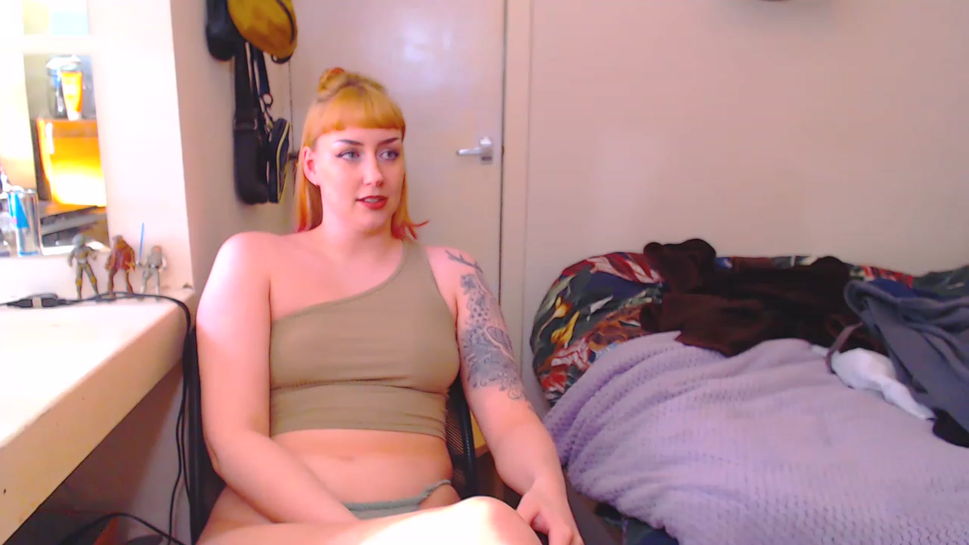 Gallery image thumbnail from MsXpertease's myfreecams stream on, 04/07/2023, 09:05 image 2 of 20