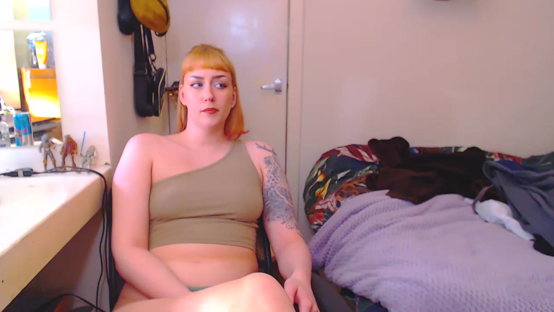 Gallery image thumbnail from MsXpertease's myfreecams stream on, 04/07/2023, 09:05 image 4 of 20