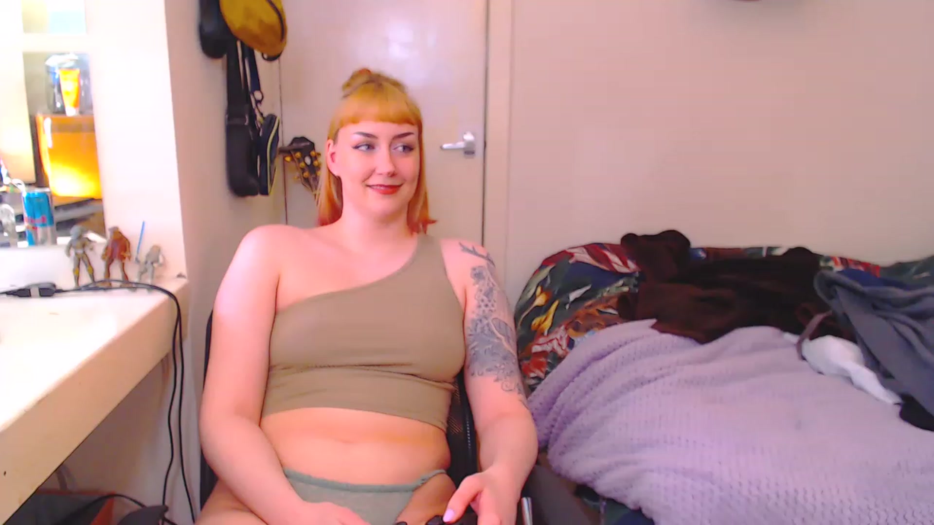 Gallery image thumbnail from MsXpertease's myfreecams stream on, 04/07/2023, 09:05 image 7 of 20