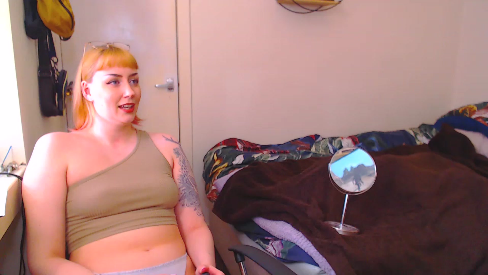 Gallery image thumbnail from MsXpertease's myfreecams stream on, 04/08/2023, 09:58 image 11 of 20